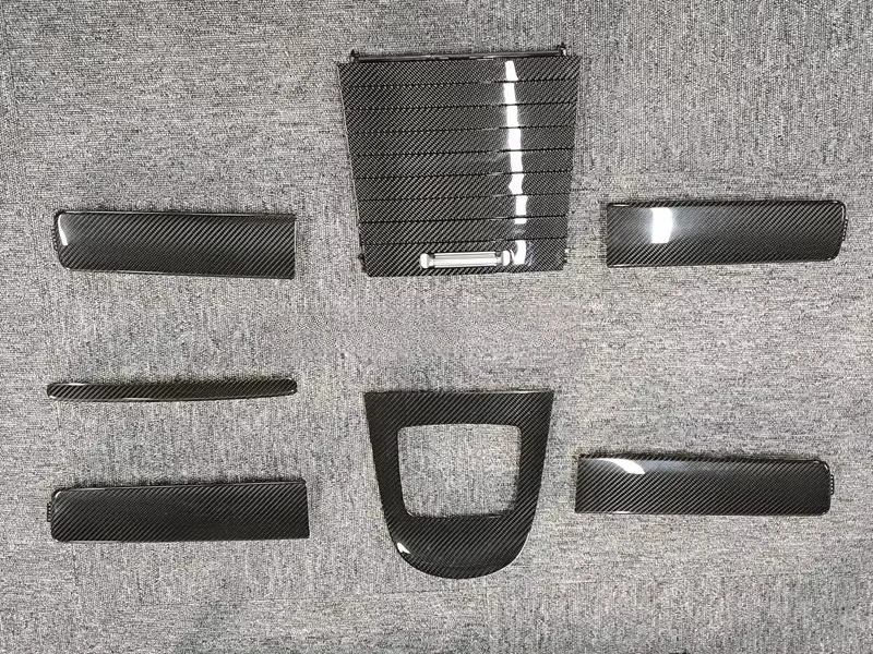 For 2018-2023 Cullinan Luxury Interiors Type B Carbon Fiber Interior Kit with LED Threshold Conversion Body Parts