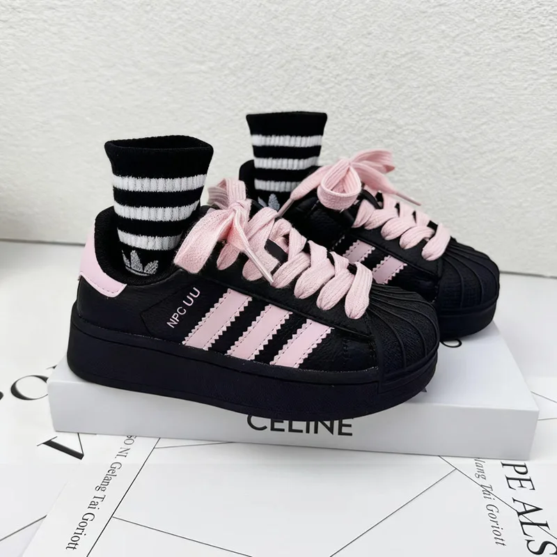 

Shell Head Non-slip Casual Shoes 2025 Autumn New Shell Head Sports Shoes Boys and Girls Soft Baseplate Shoes