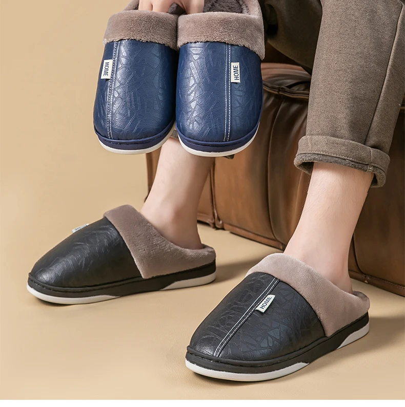 Herren Winter PU-Leder Wasserdichte Geschlossene Warme Hausschuhe, Slip-On mit Dickem Plüschfutter, Rutschfeste Weiche Sohle, Gemütliche Hausschuhe – Detail 15