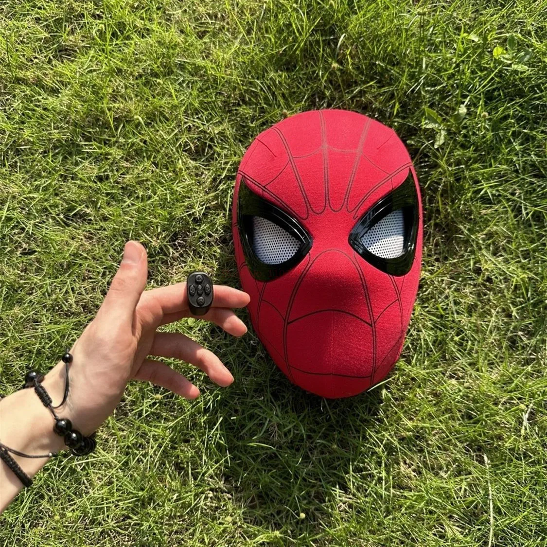 Mascara Spiderman Headgear Cosplay Moving Eyes Electronic Mask Spider Man 1:1 Remote Control Elastic Toys For Adult Kids Gift