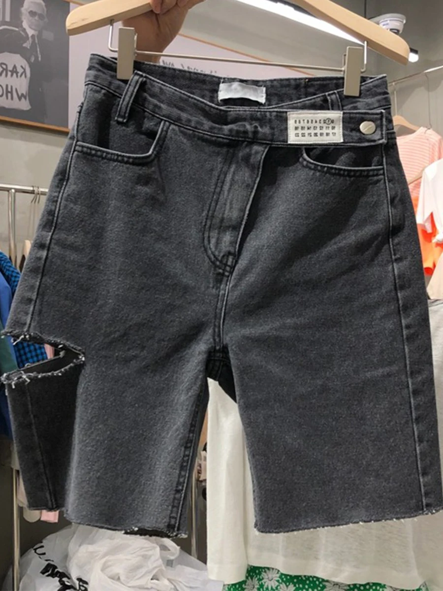 

Loose Wide Leg Straight Cut High Waist Hole Five Parts Denim Shorts for plus Size Women Summer New Arrival from Panyumei