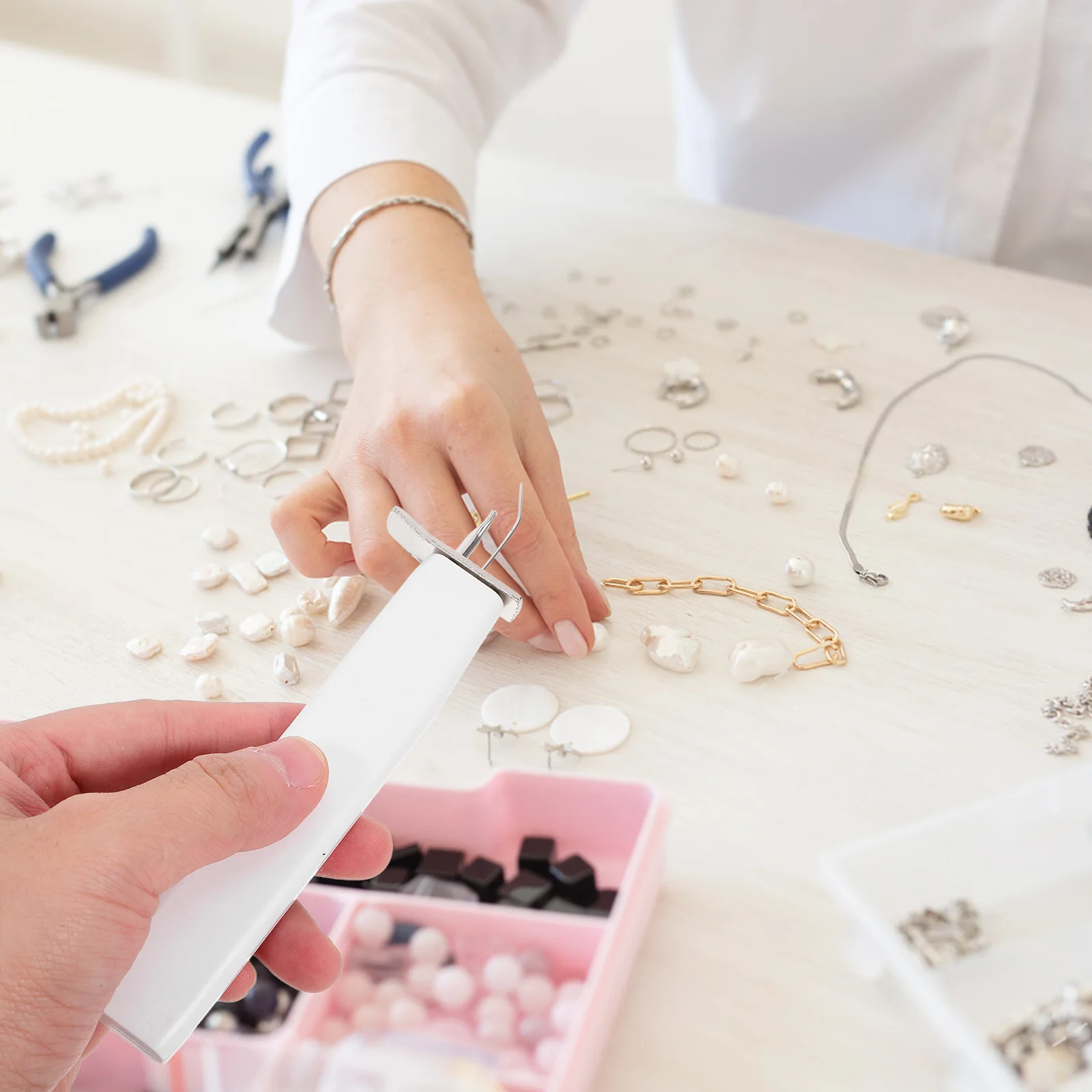 

Набор профессиональных инструментов для узелкования бусин: для узелкования жемчуга, бусин для розариев, изготовления ювелирных изделий своими руками, направляющая для шнура, эффективная нанизка на нити