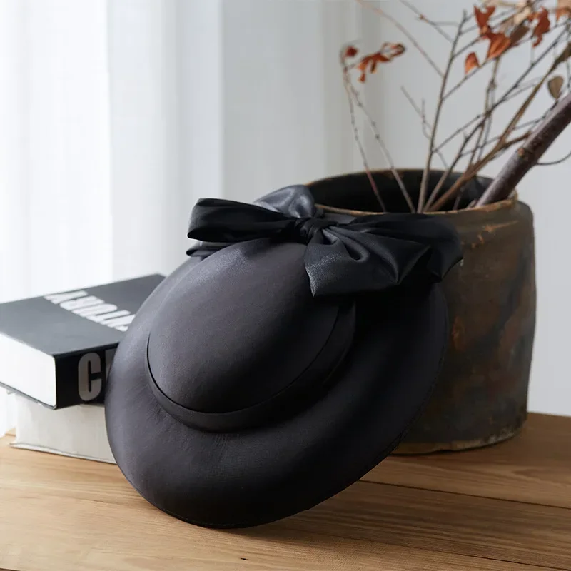 Eleganckie czapki z fascynatorem w stylu francuskim dla kobiet Vintage kopułkowe czapki z satynową kokardką idealne na wesela, przyjęcia urodzinowe,