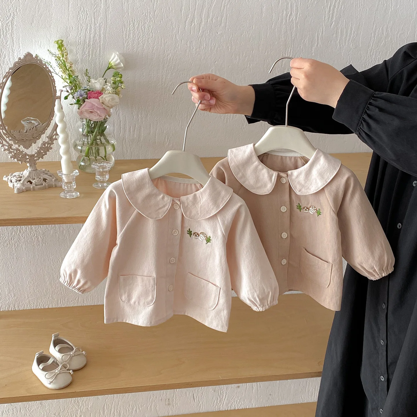 Girls Blouse 2026 Spring and Summer New Childrens Clothing Korean Style Girl Baby Cotton Solid Color Long-sleeved T-shirt