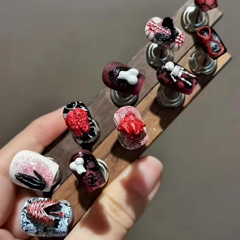 1 Pc Silicone Nail Mold Cyberpunk Little Doctor Toy Dark Snake Template Exquisite Three-Dimensional Decoration DIY Nail Mold