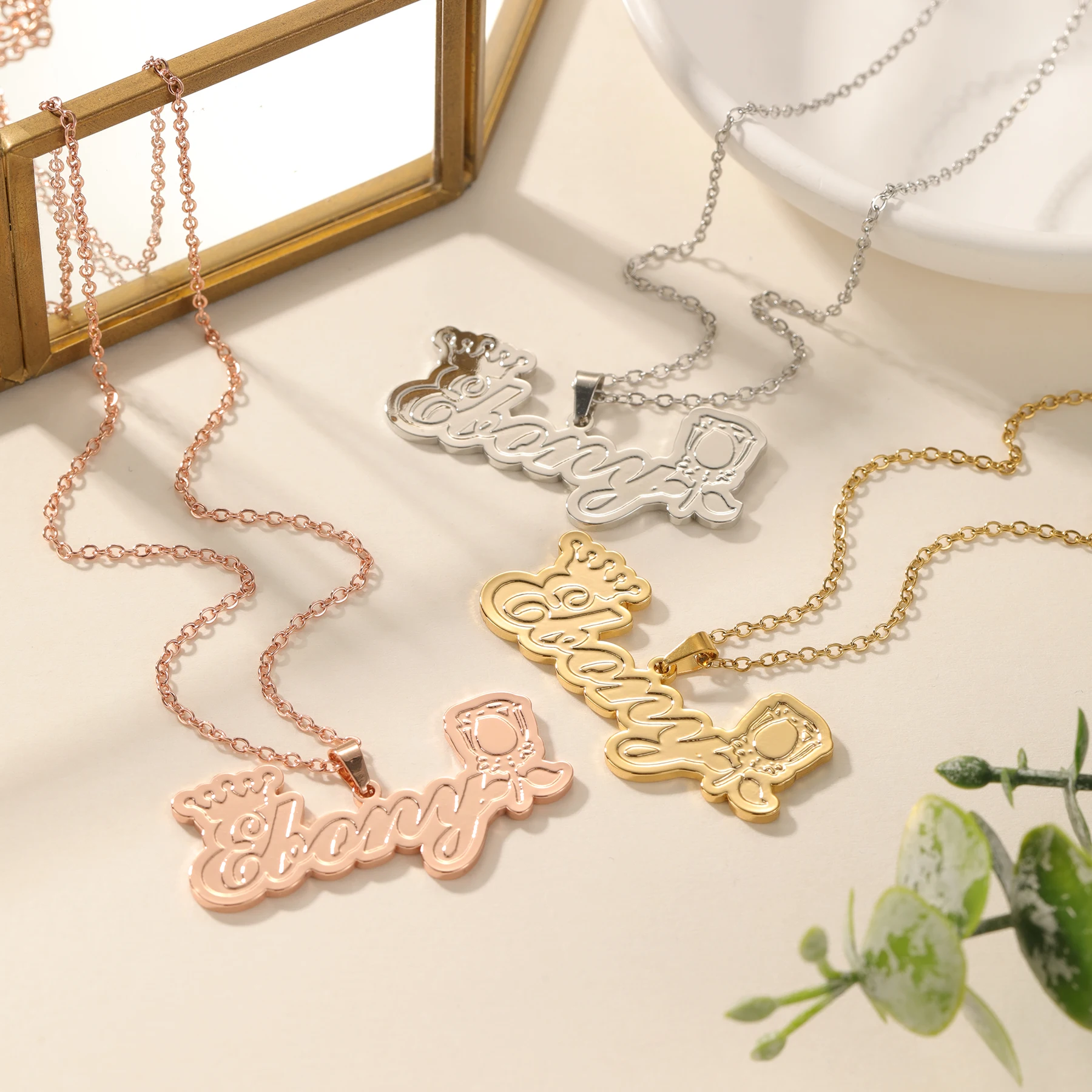 

Custom Crown Name Necklace with Rose on Back Affect Acid Etched One Piece Cutting 18K Gold Plated Stainless Steel Royal Jewelry