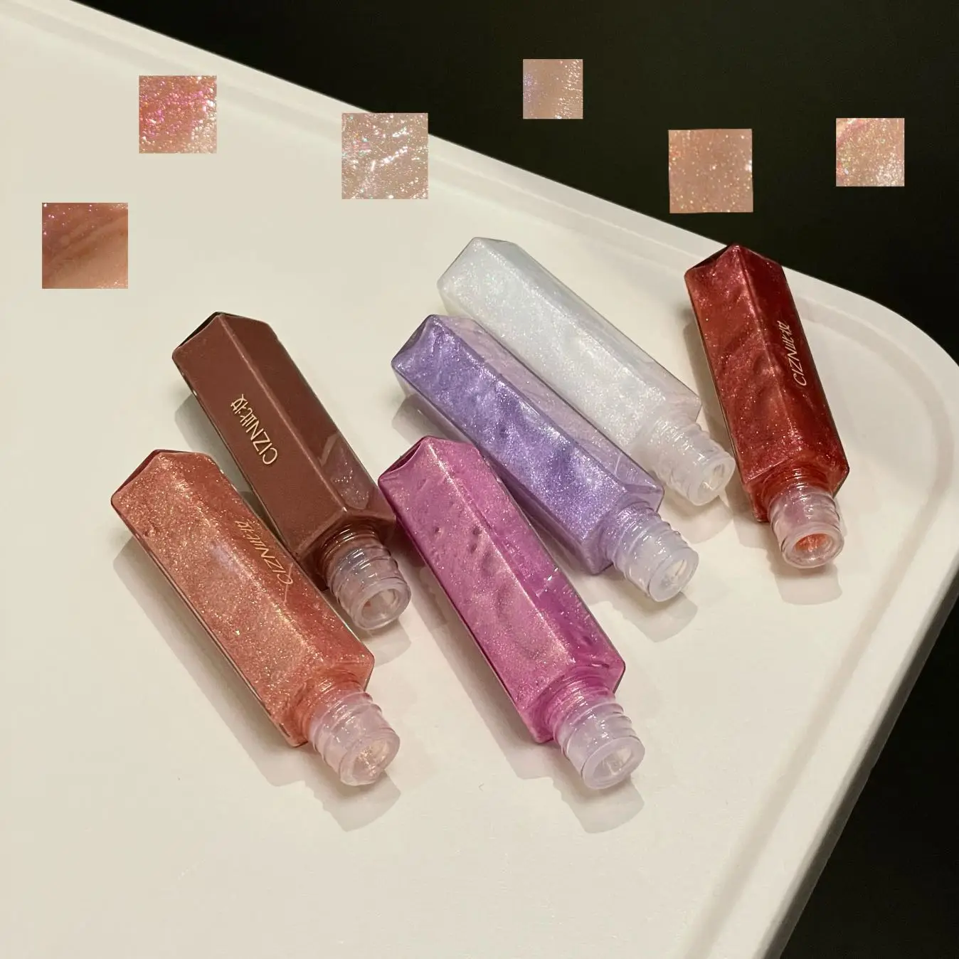 Cizn Galaxy Qin Lip Gloss Idratante e a lunga durata Fine Shimmer Rimpolpante Lip Gloss a specchio Rossetto quotidiano Cosmetici Stesso stile dei gruppi di ragazze