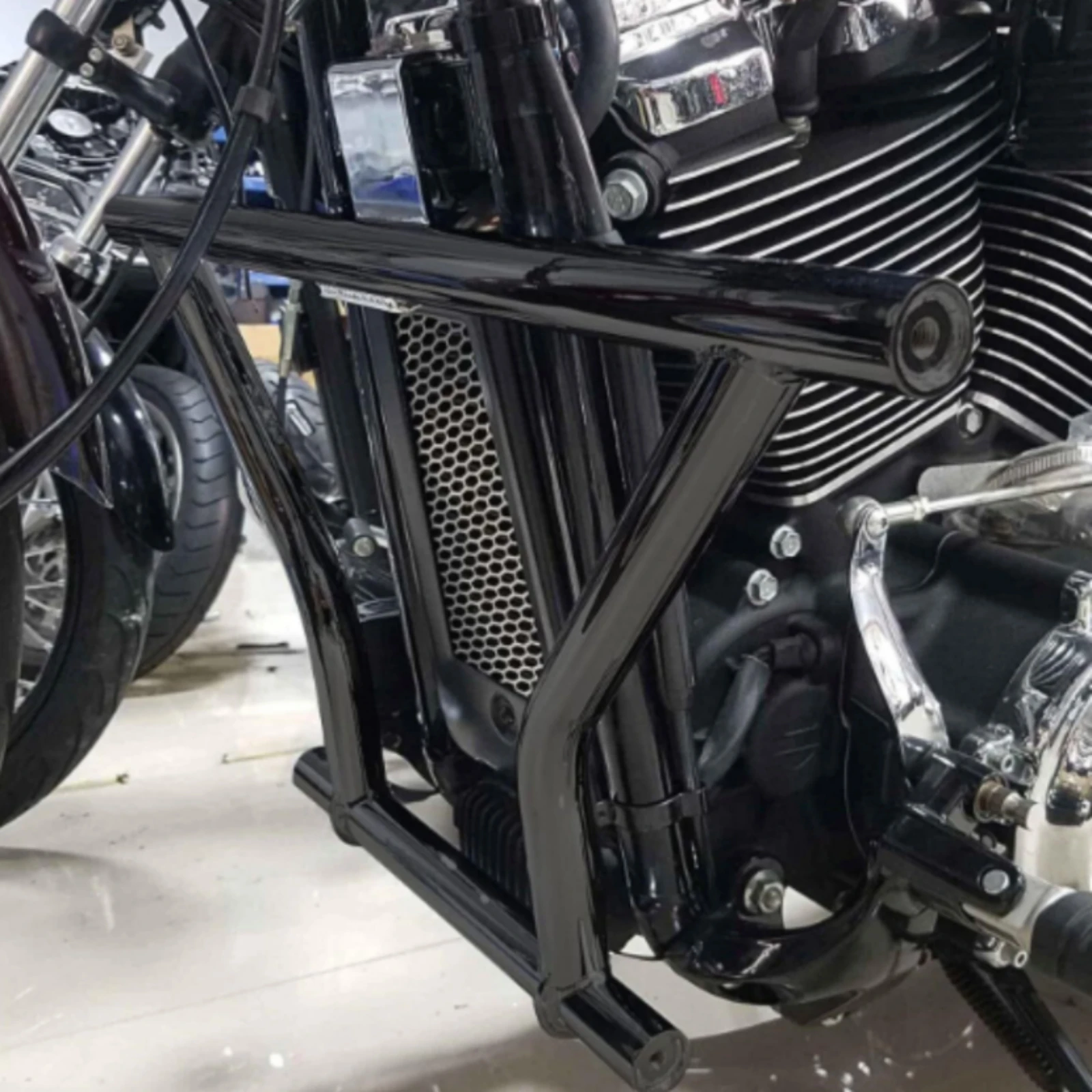 Motorcycle Crash Bar Matte Black Motorcycle Engine Guard Cylindrical Engine Guard Powder Coated Falling Protector Premium Steel