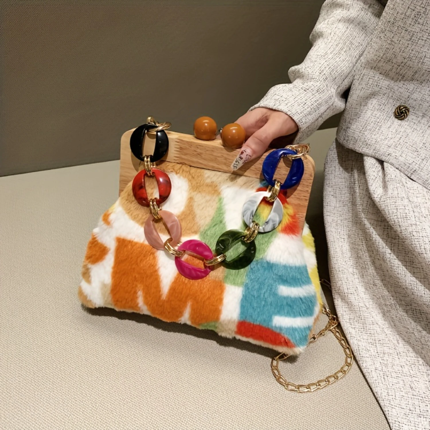 

Faux Shoulder Bag With Colorful Acrylic Chain, Vintage Style, Fluffy Plush Clutch Purse, Trendy Crossbody Bag With Chain Strap