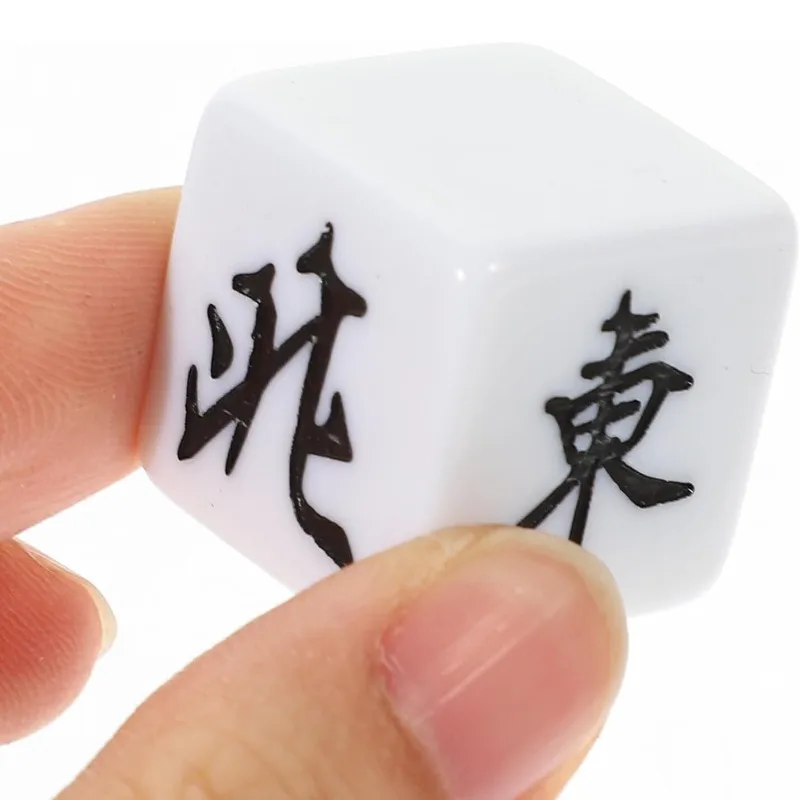 

2 шт./компл., новый продукт для внешней торговли, 22 мм, лазерная гравировка под прямым углом, игральные кости с направлением ветра, игровые аксессуары