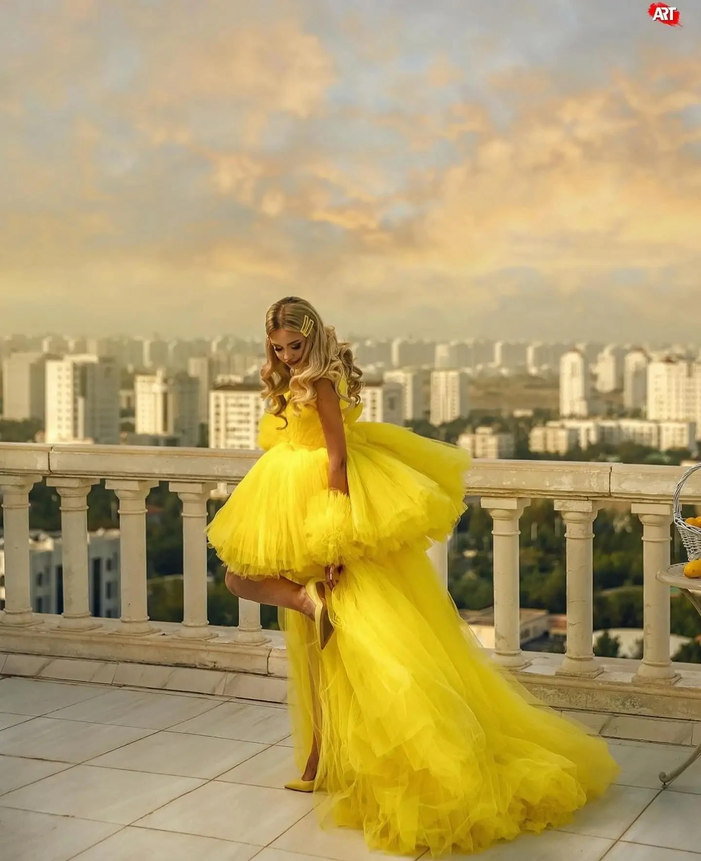 Amarelo tule longo vestidos de baile cristais frisado aniversário photoshoot vestidos de festa em camadas exuberante inchado alto baixo tutu vestido