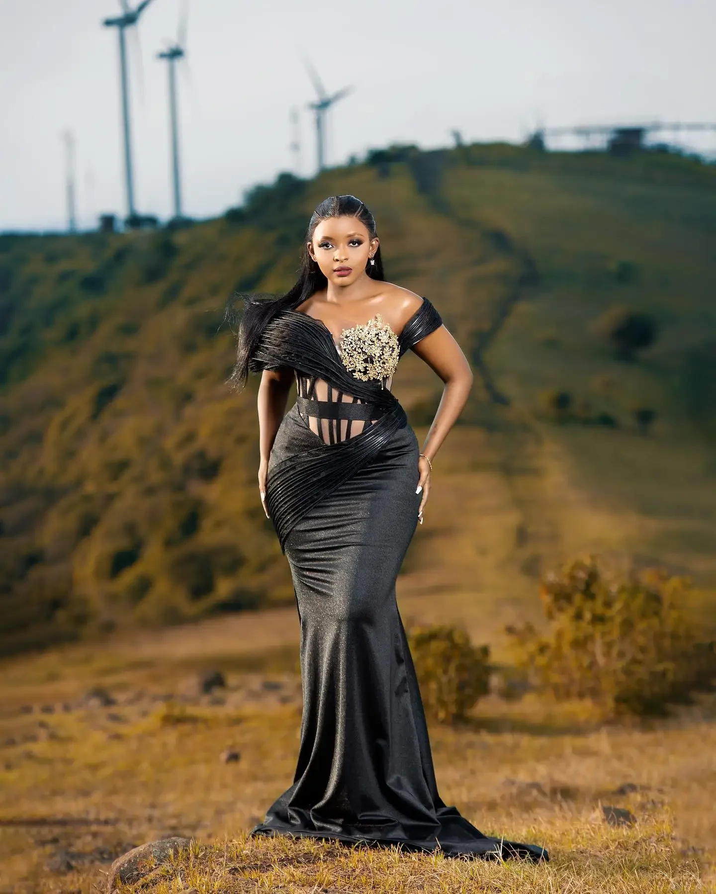 ชุดราตรีผ้าซาตินลายดอกไม้ คอเสื้อแบบซีทรู สำหรับงานเลี้ยง งานหมั้น งานวันเกิด  ชุดราตรีทรงเมอร์เมดสีดำ ไซส์พลัส สำหรับงานพรอม