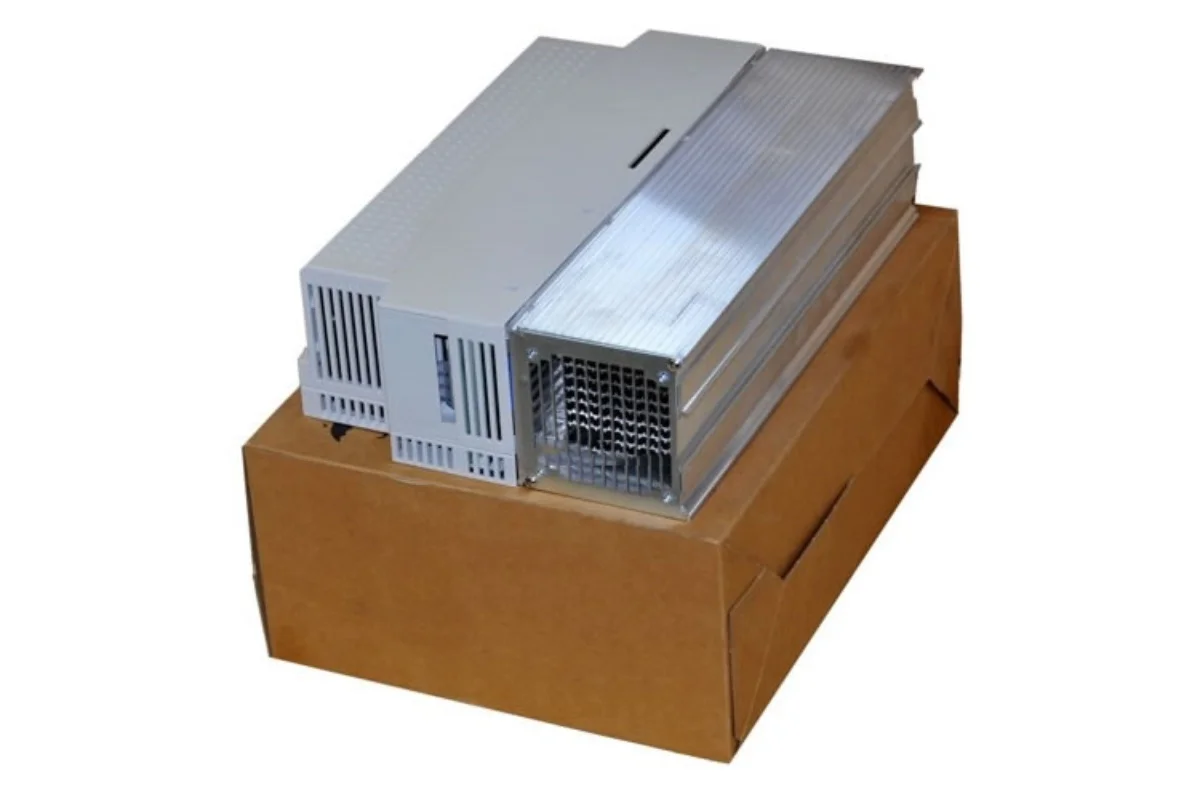 Convertitore di frequenza servo EVS9322-CSV003 EVS9323-ES nuovo originale al 100% 1 anno di garanzia Spedizione veloce