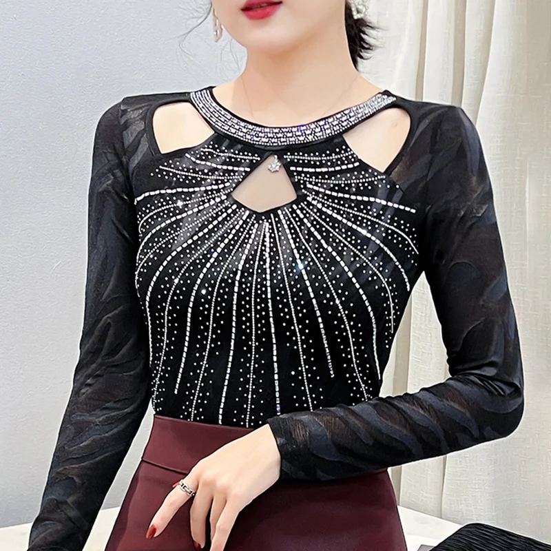 Spring 2026 New Long Sleeved O-Neck Women's T-Shirts Fashion Casual Hot Drilling Hollow Out Mesh Tops M-3XL Diamond Tops