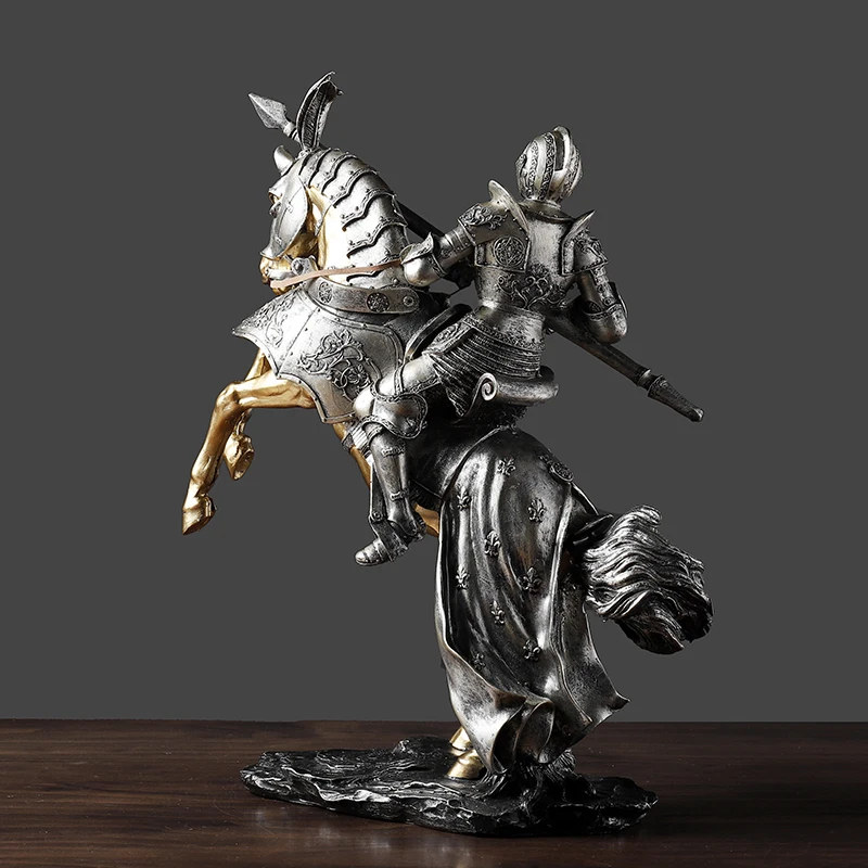 

European Retro Samurai Cavalry Resin Ornament Home Livingroom Furnishing Figurines Crafts Office Desk Statue Decoration