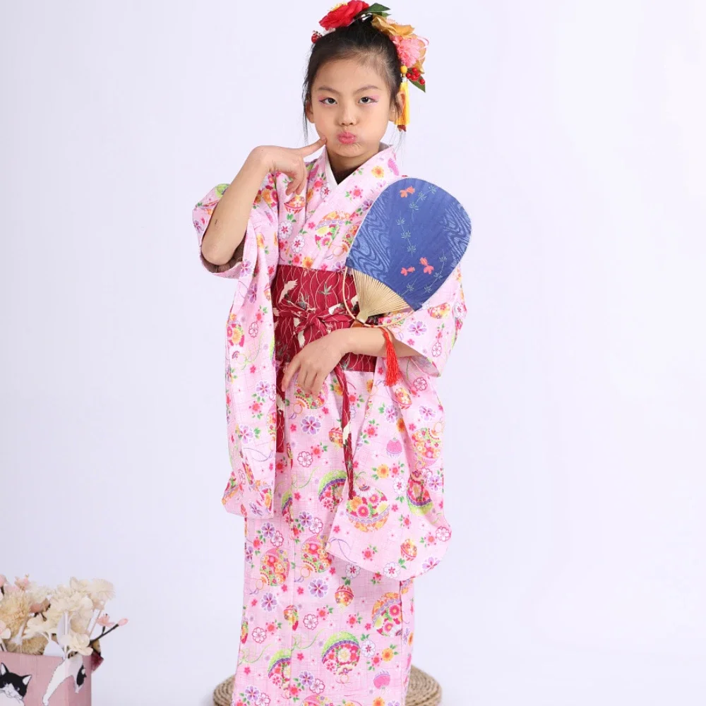 Traditional Japanese Kimono With Belt For Girls Spring Vintgae Formal Vibrant Large Sleeve Flower Cosplay Japanese Clothes 2022