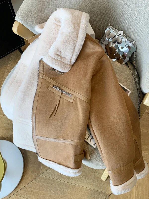 Jaet da donna con collo in pelliccia di agnello scamosciata kaki 2025 Winter New Sle High-End Feel Tuta da motociclista intercata in pelliccia di pelle
