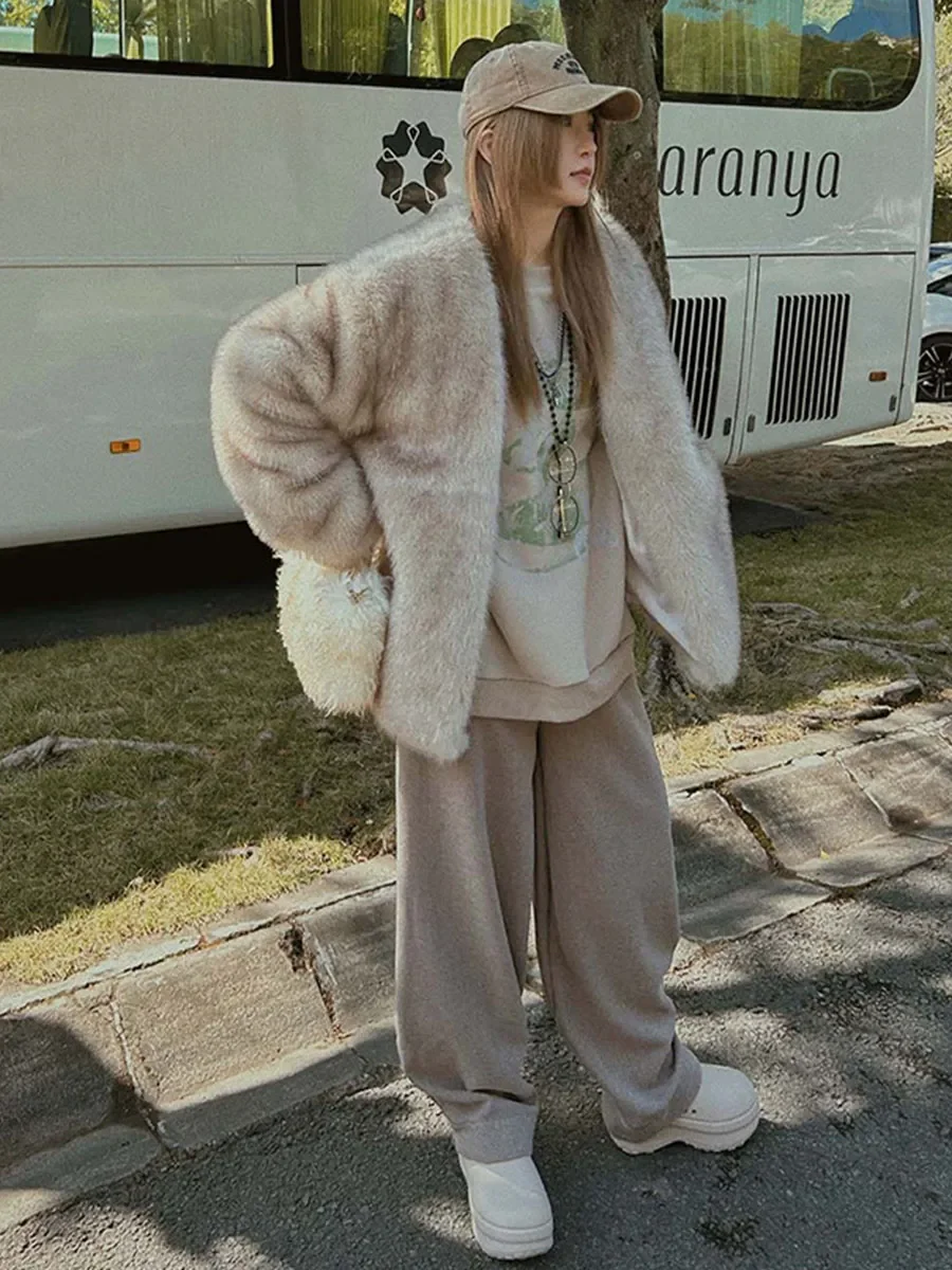 LIMO Women Round Collar Faux Fur Jacket Open Front Oversized Loose Long Sleeve Plush Outer Coat