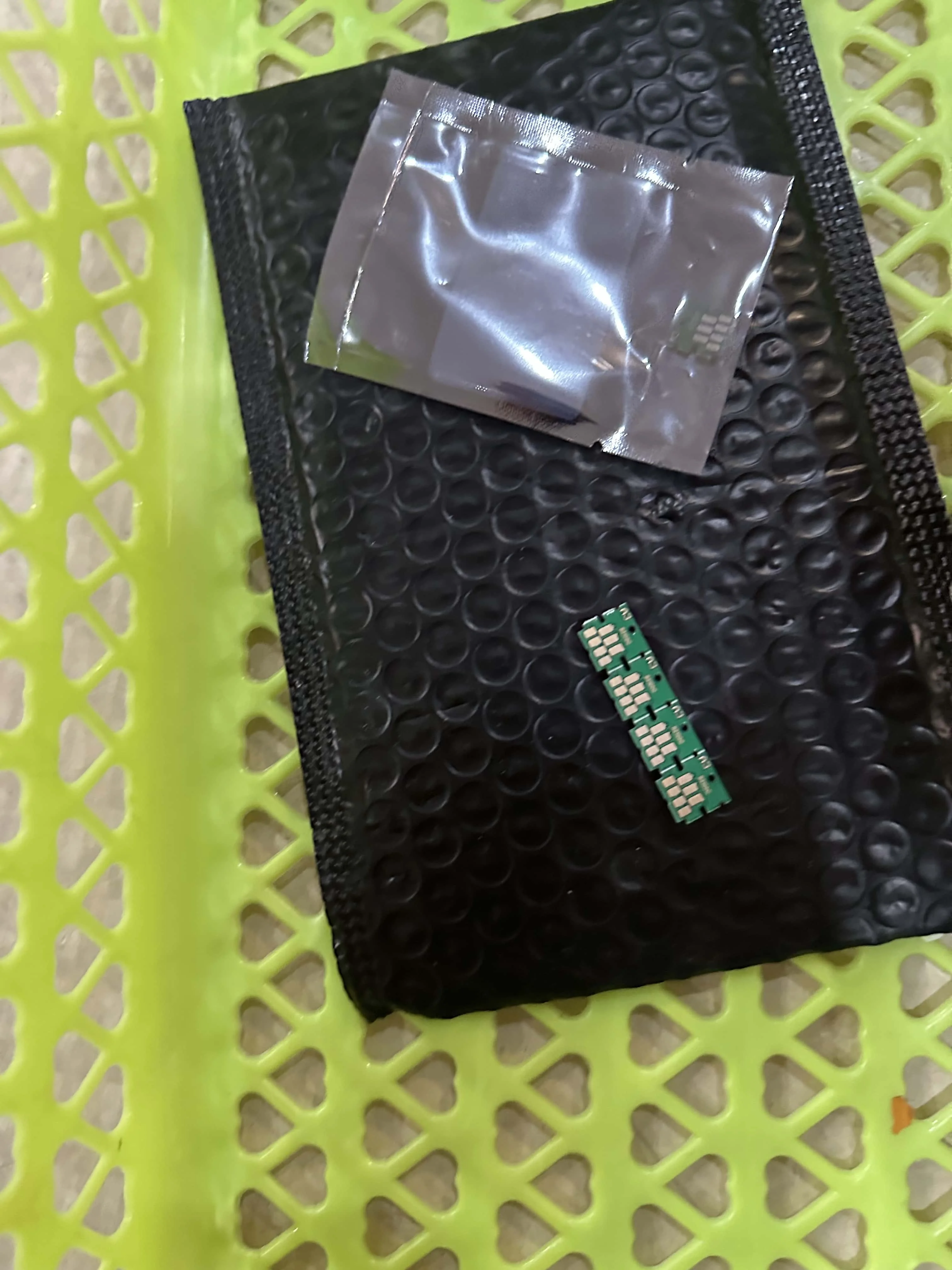 

C13S210057 SC13MB Maintenance Tank Box Chip For Epson F570 F500 T3170 T5170 F571 T2100 T3100 T5100 T3160 T2170 T3130 530 Printer