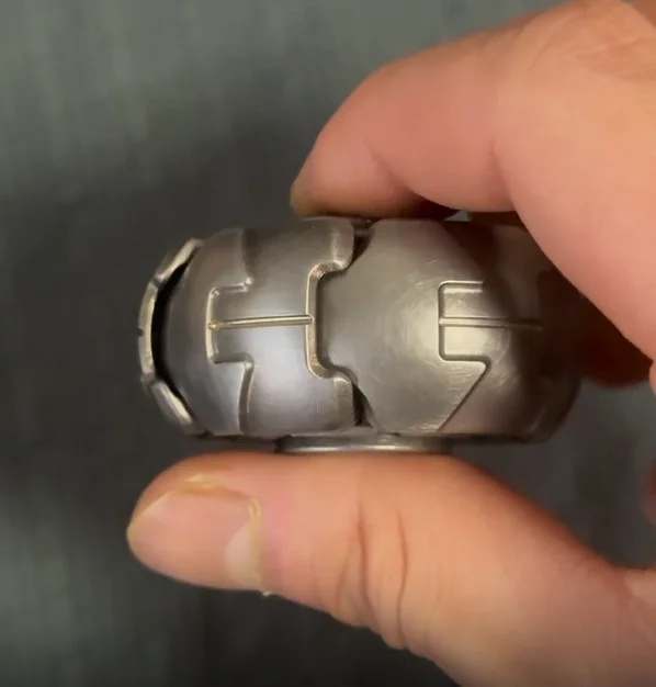 Used EDC Titanium restless+all ceramic large bearing spinner metal decompression toy