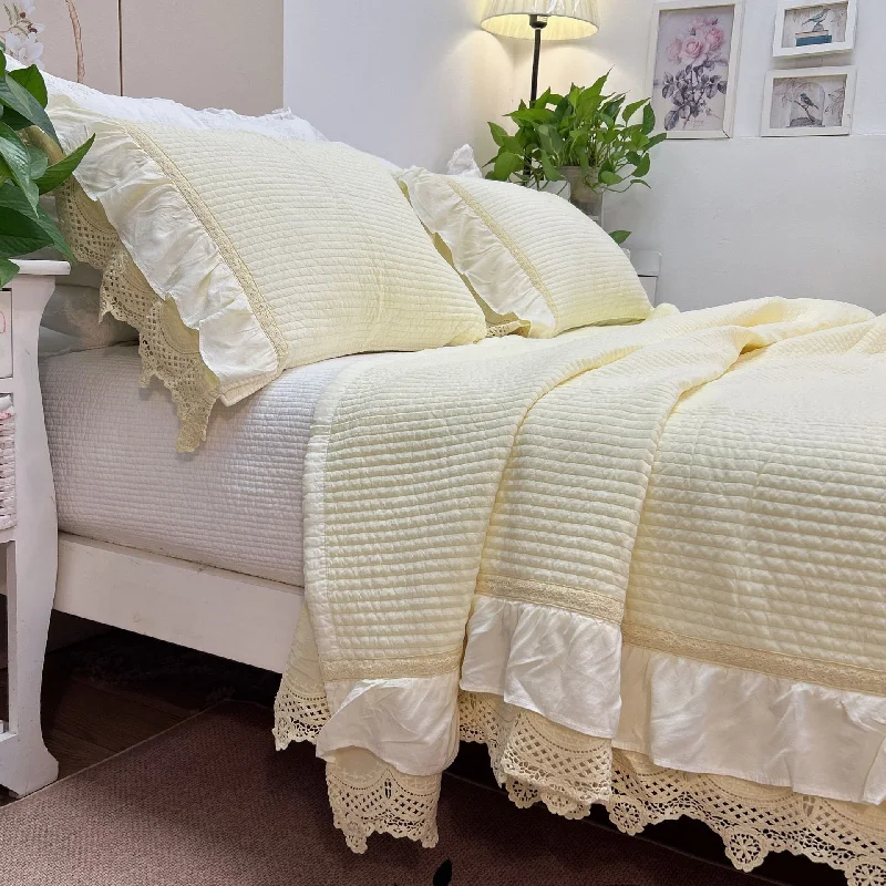 New Hepburn Lace High-End Quilt Set 3Pcs, Ultra-Fine Soft Sandwashed Skin-Friendly Lightweight Summer Bedspread Comforter 1PC