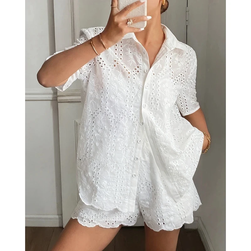 

BKQU Casual Hollow Embroidery Two Piece Set Women Lapel Single-breasted Shirt + Elastic Wide Leg Shorts Suit for Vacation Daily