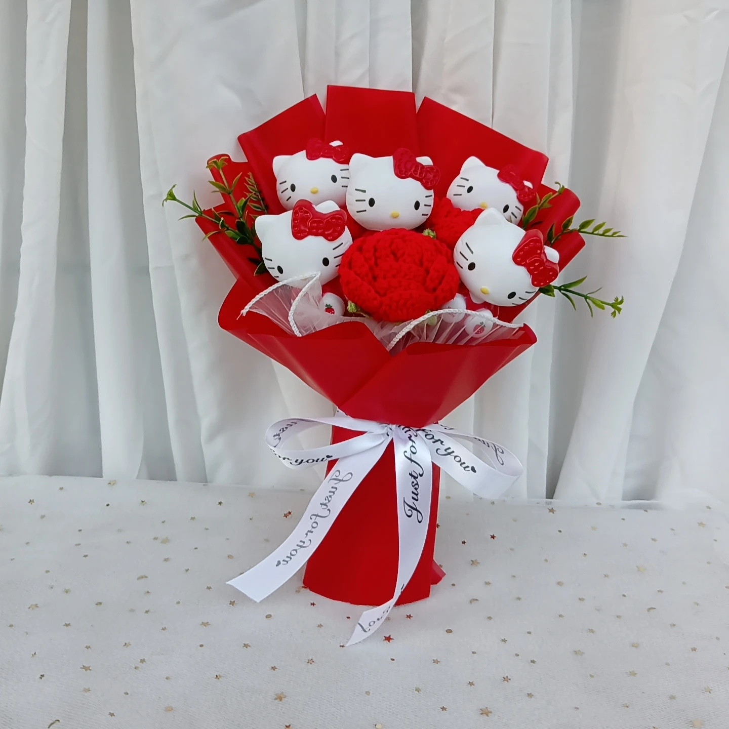 Hello Kitty Hand Woven Rose Bouquet Kawaii  Anime Vinyl Hello Kitty doll Valentine's Day Christmas Holiday Gift