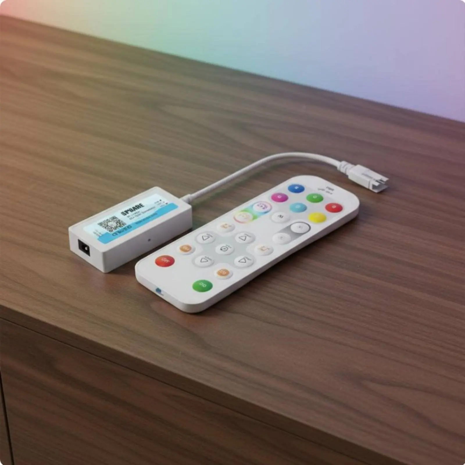 

Контроллер для светодиодных лент с изменением цвета, умный контроллер освещения, управляемый через приложение, RGB-адаптер, с регулировкой яркости