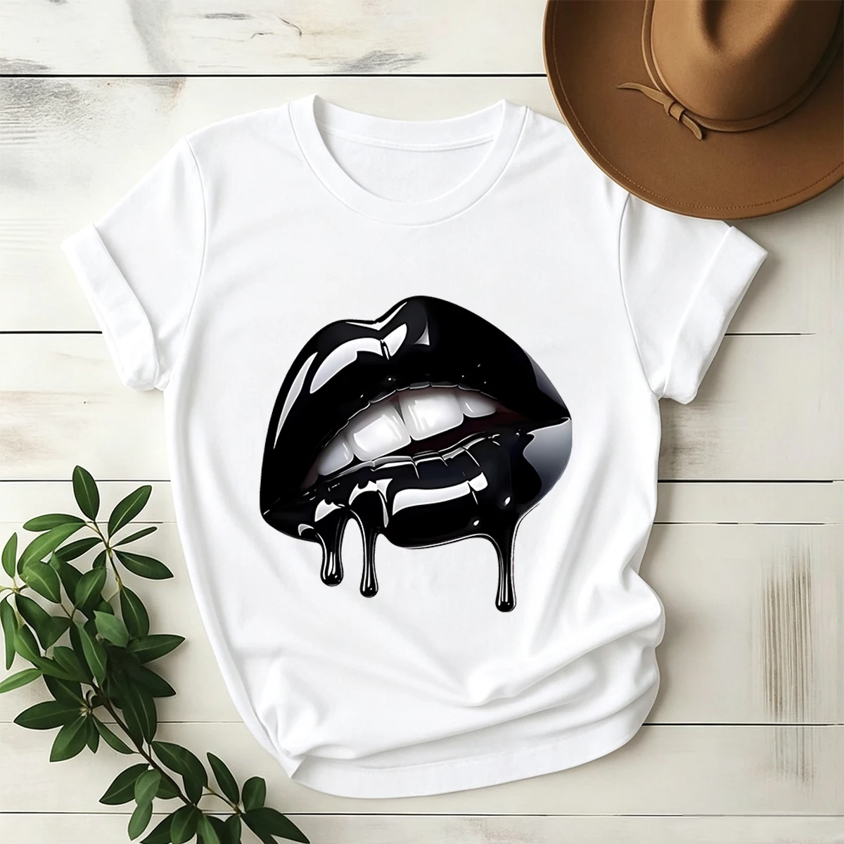 Glossy Dripping Black Lips Retro Graphic Plus Size Women 100% Cotton Soft Loose Crew Neck Short Sleeve T-Shirt For Gothic Street Daily Tops