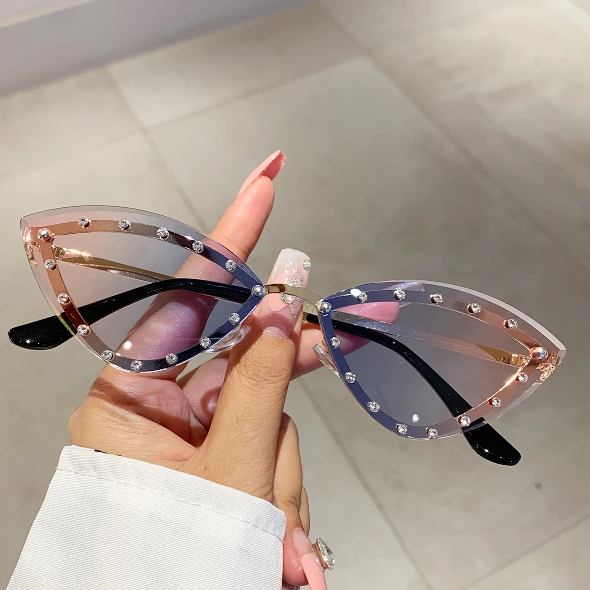 Kampt randlose Cat Eye Sonnenbrille Frauen neu im Jahr stilvolle mehrfarbige Farbverlauf Sonnenbrillen trend ige Vintage Brillen mit Strass