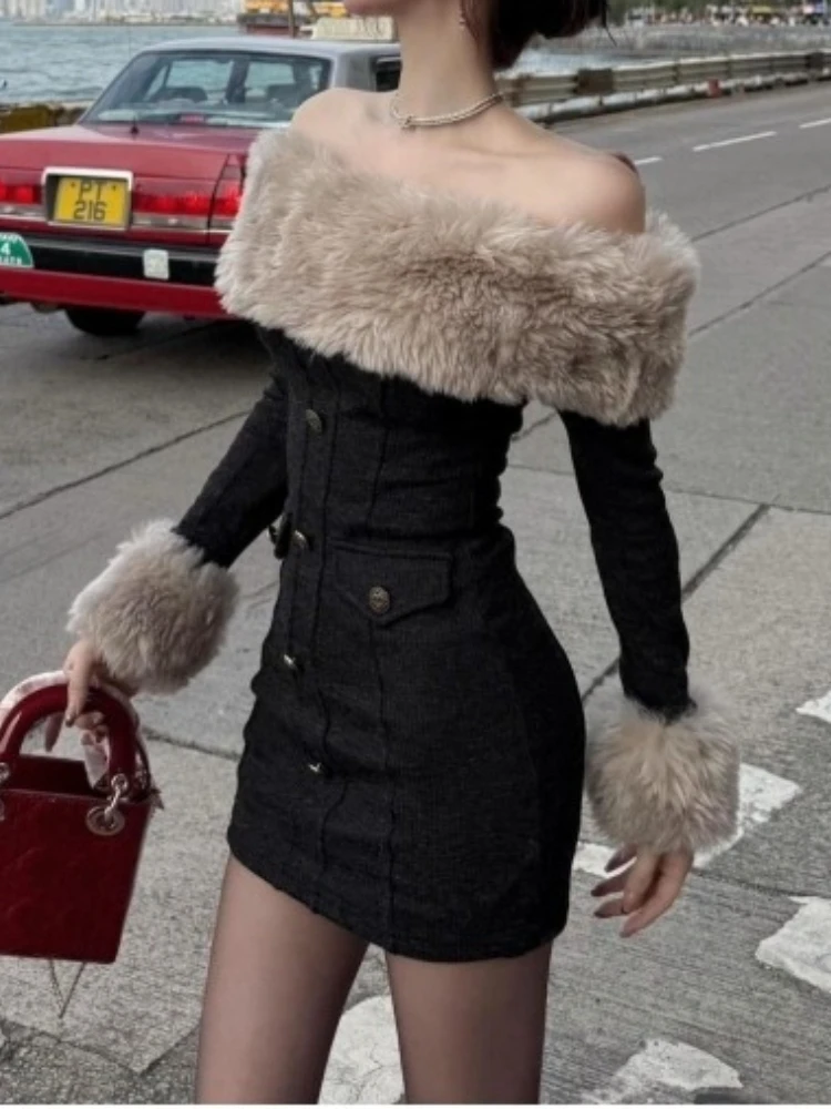 Abito francese elegante retrò sexy da donna con spalle scoperte e dettagli in pelliccia, mini abito aderente, abiti chic alla moda invernale per la festa notturna