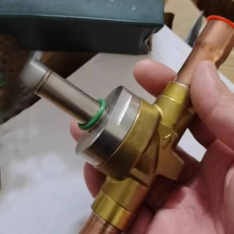 HVD/HVP Piston Solenoid Valve 220V - Refrigeration Electric Stop Valve for Air Conditioning & Cold Storage