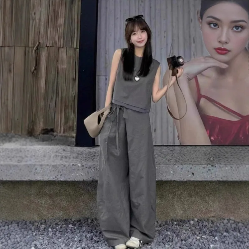 

2025 Summer Korean style beautiful slim-fitting grey sleeveless top wide-leg pants ladies suit