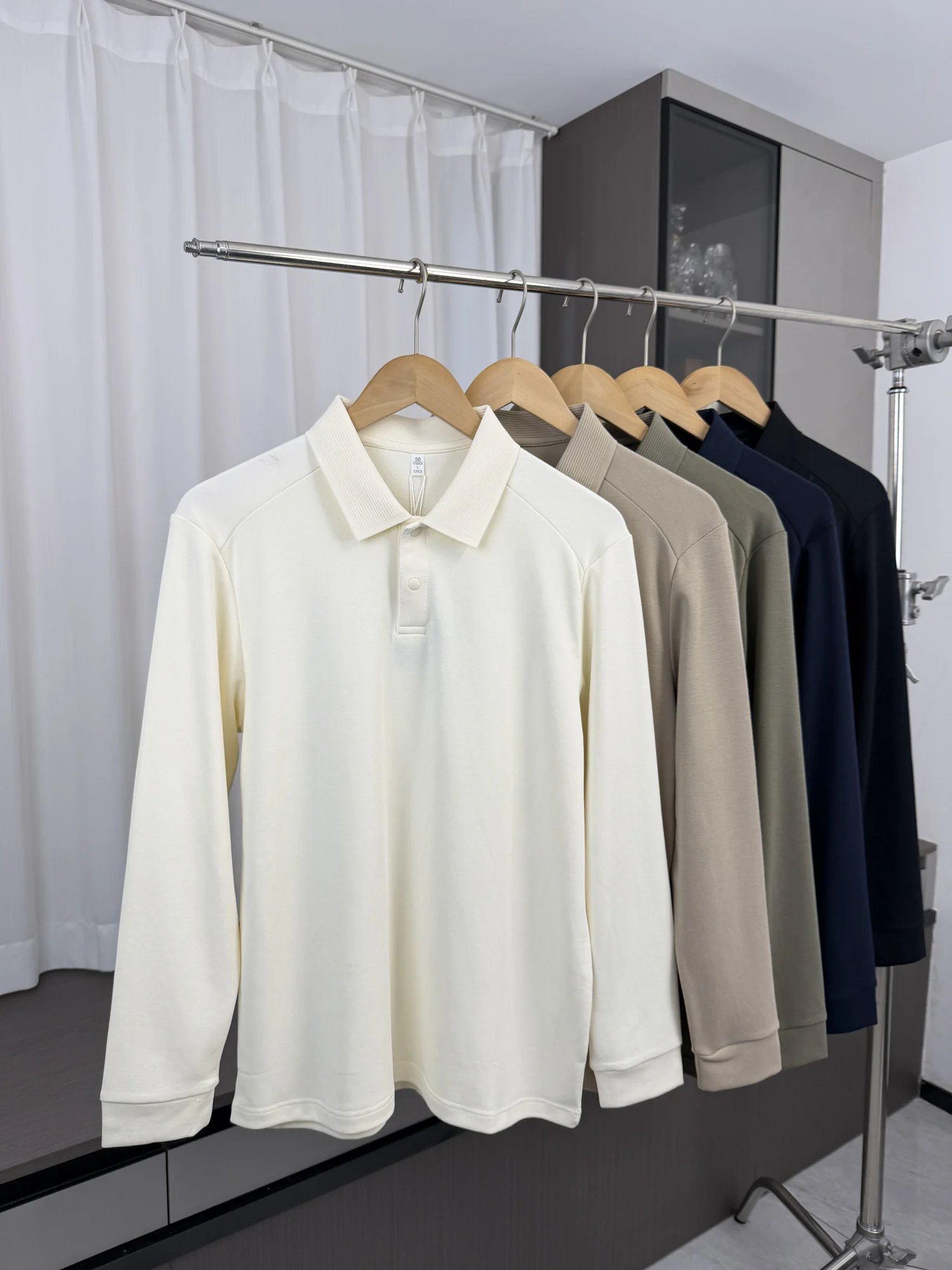 Men's Casual Long Sleeve  Shirt Comfortable Moisture Wicking Business Casual Style Standard Fit Fashion Urban Youth Wear
