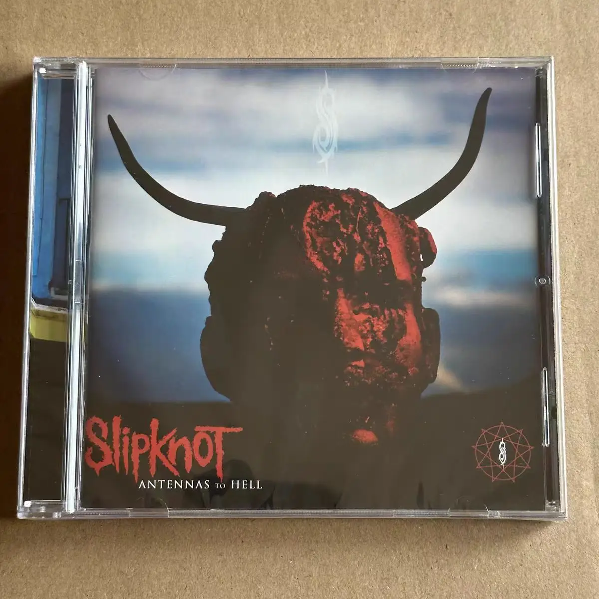

Классический альбом в стиле Nu-Metal и Heavy Metal SLIPKNOT: Музыкальный CD-диск Antennas To Hell, музыкальная запись, косплей, Walkman, автомобильные саундтреки, подарочная коробка