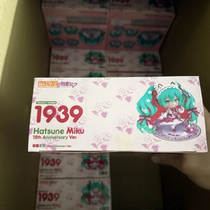 10cm GSC Vocaloid Hatsune Miku 1939 15th Anniversary Ver Q Clay Japanese Anime PVC Action Figure Toy Game Collectible Model Doll