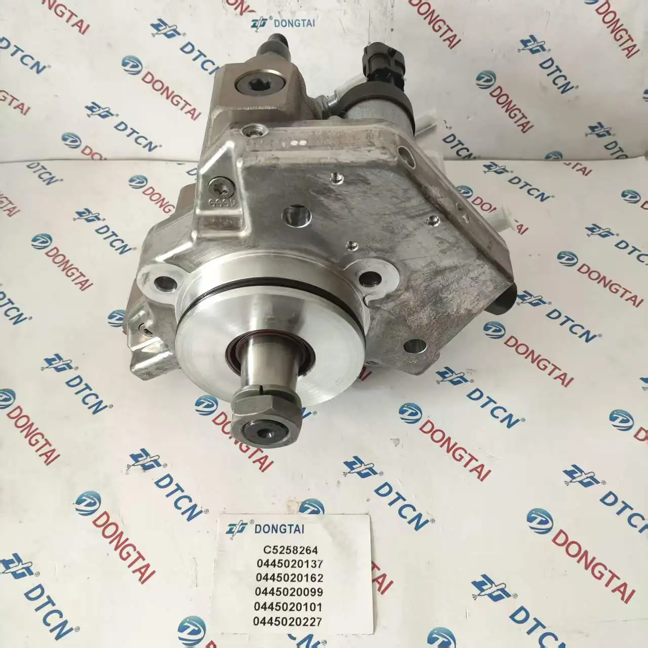 Orig inal CP3 Common Rail Fuel Pump C5258264 / 0445020137 / 0445020162 / 0445020099 / 0445020101 / 0445020227