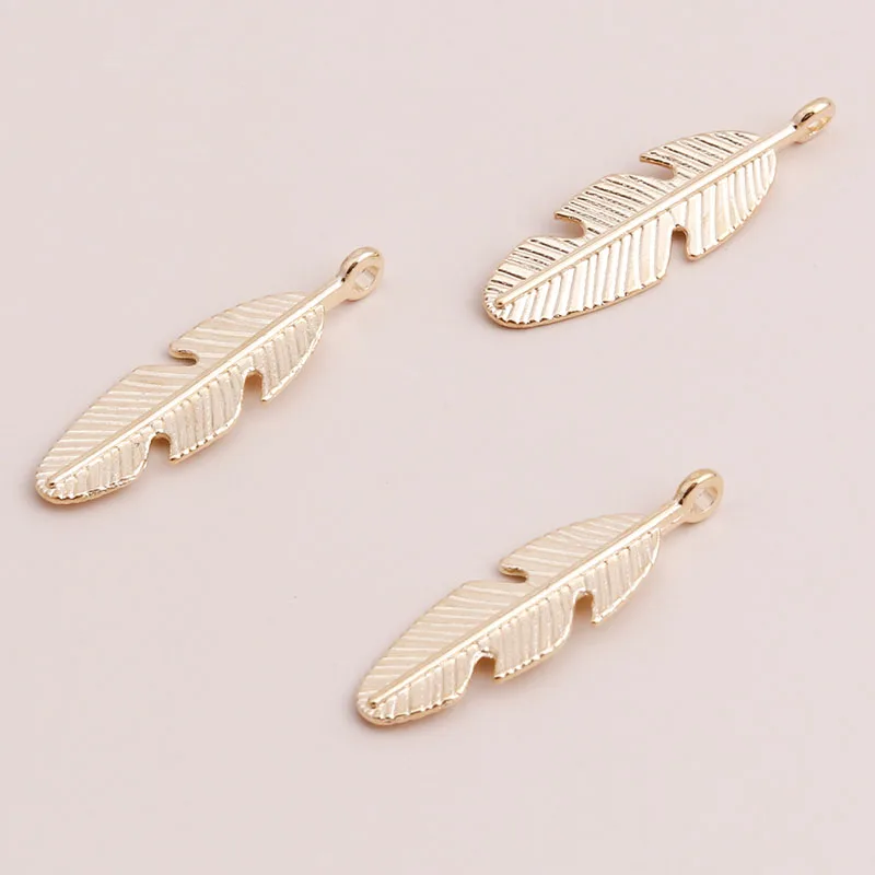 Leslie 20 Stück 27 x 7 mm goldfarbene Blatt-Anhänger, Feder-Charms für DIY-Armbänder, Halsketten, handgefertigten Schmuck, Zubehör – Detail 5