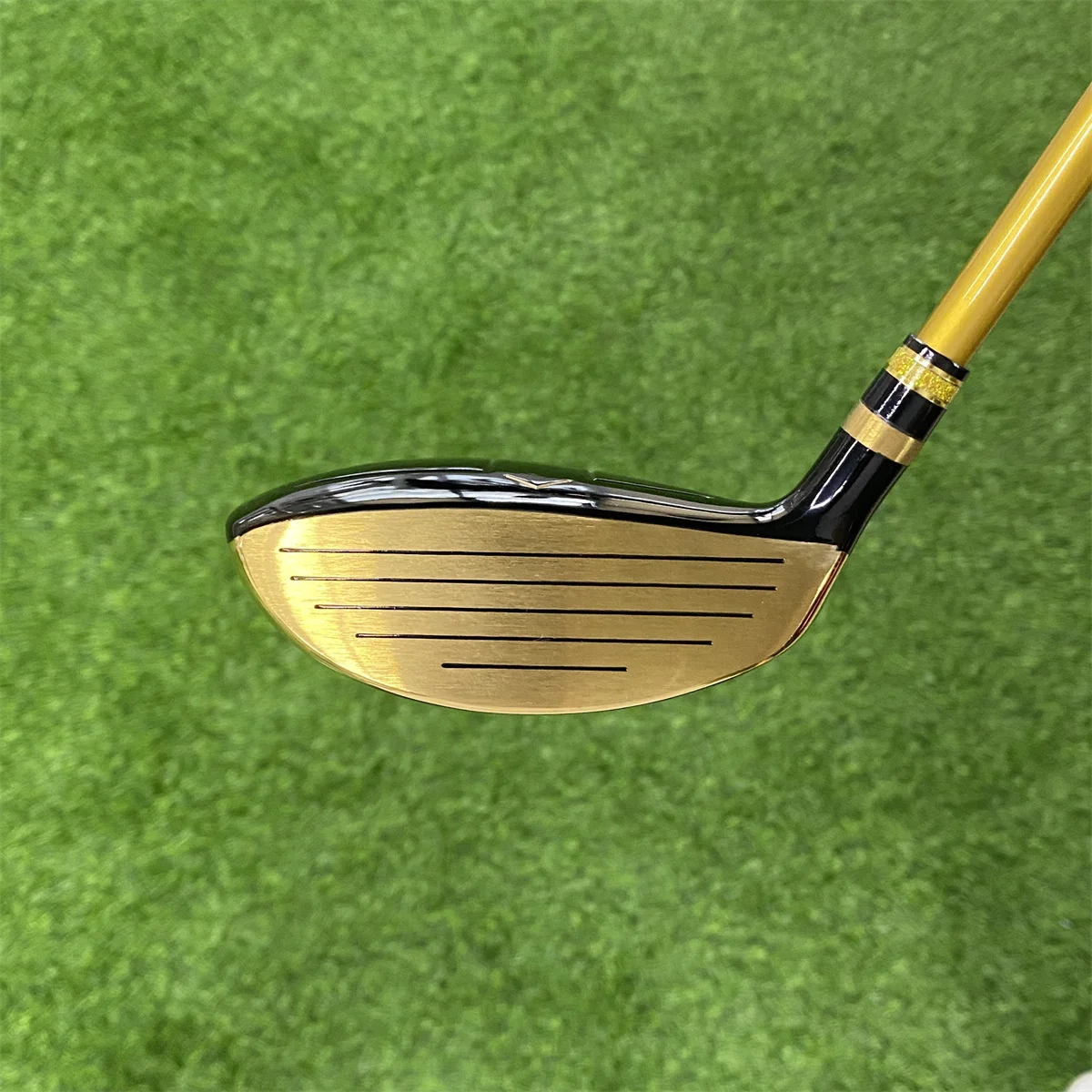 Golf Club 19 22 Degrees Equipped with R SR S Three Levels of Shaft and Special Head Cover Gold  Golf Hybrid Club