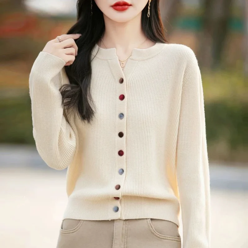 Cárdigan de punto con hebilla de Color de alta gama para mujer, abrigo, suéter, nuevo Top corto exterior ajustado