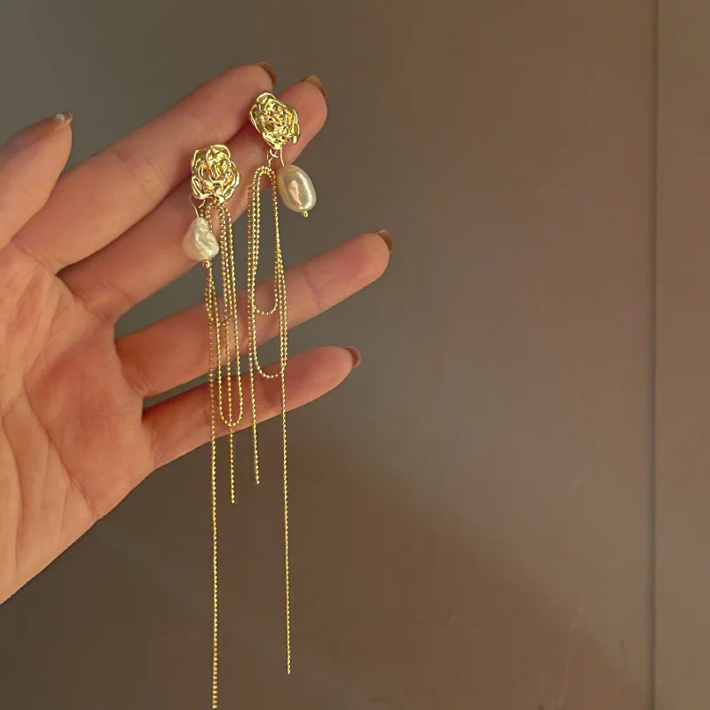 Sweet Girl Earrings Fashion New Temperament Earrings Pearl Flower Tassel Earrings French Niche Cold Wind Wholesale Sales Gothic