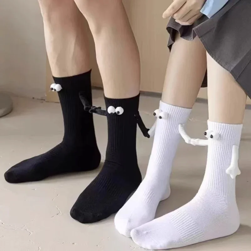 1Pair Creative Couple Socks Magnetic Socks with Eyes and Hands Mid Tube Sweat-absorbing Stockings Cartoon Lovers Friends Socks