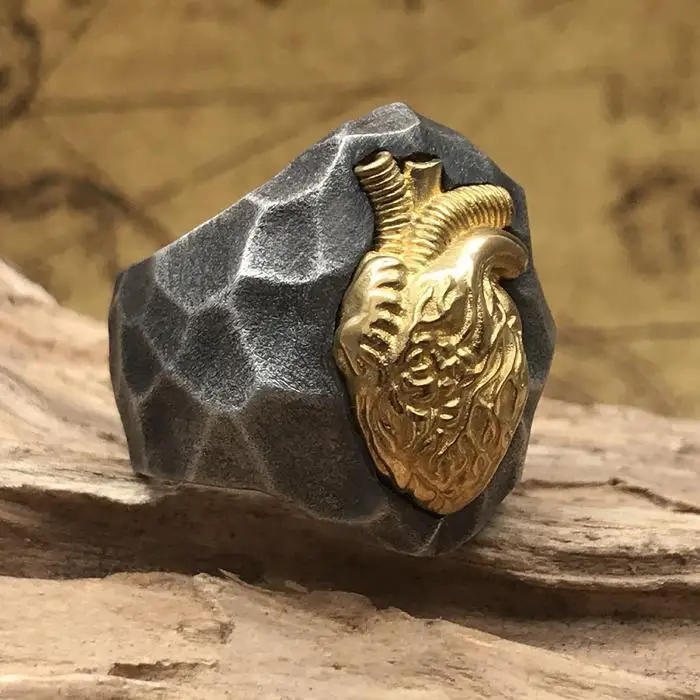 The Strongest Muscle - Bloom's Heart Ring - Men's Retro Worn Out Personalized High Grade Dominant Domineering Single Ring Gifts