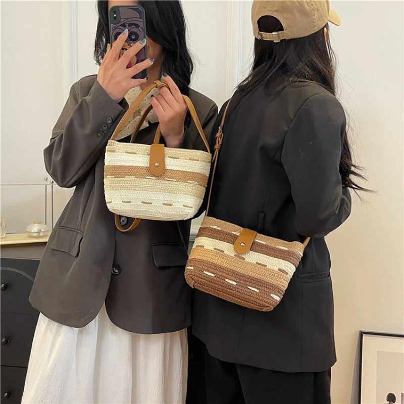 حقيبة يد جلدية عصرية أنيقة لعام 2025 ذات علامة تجارية فاخرة للسيدات مصممة شهيرة كلاسيكية شعبية بسيطة ​