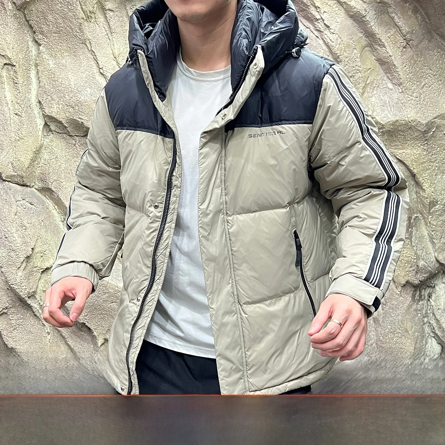 

Men's Outdoor Waterproof down Jaet 90 Du down Filling Heat Radiation Thiened Polyester Fiber Casual Sle Hooded