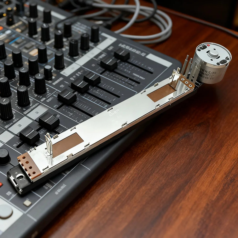 

1PC Straight Slide Potentiometer Electric Fader Motor Smooth And Accurate Control Of Audio Levels For GLD80 QU16 QU18 QU24