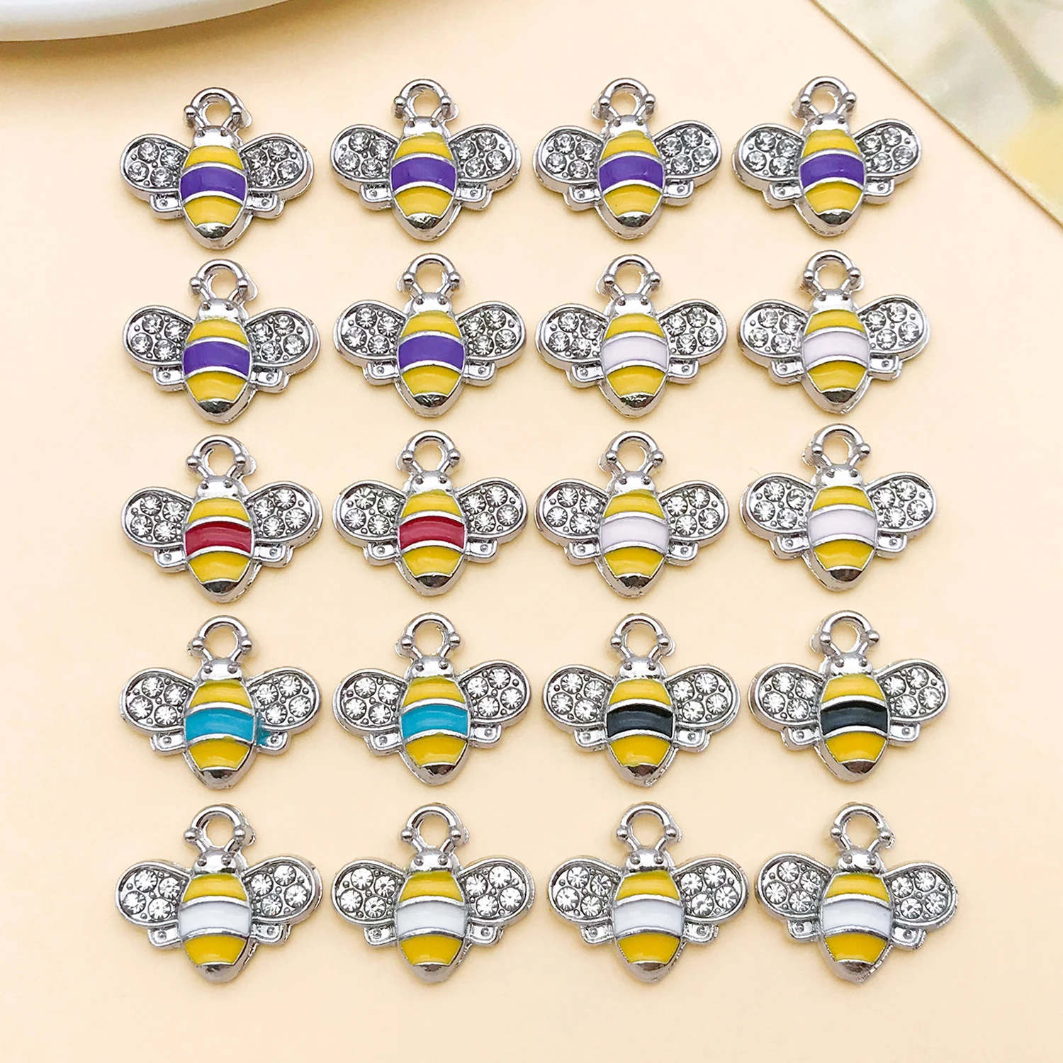 Random 20pcs Alloy Enamel Bee Pendants Oil Dripping Animal Charms for Jewelry Making DIY Necklace Earrings Accessory Supplies