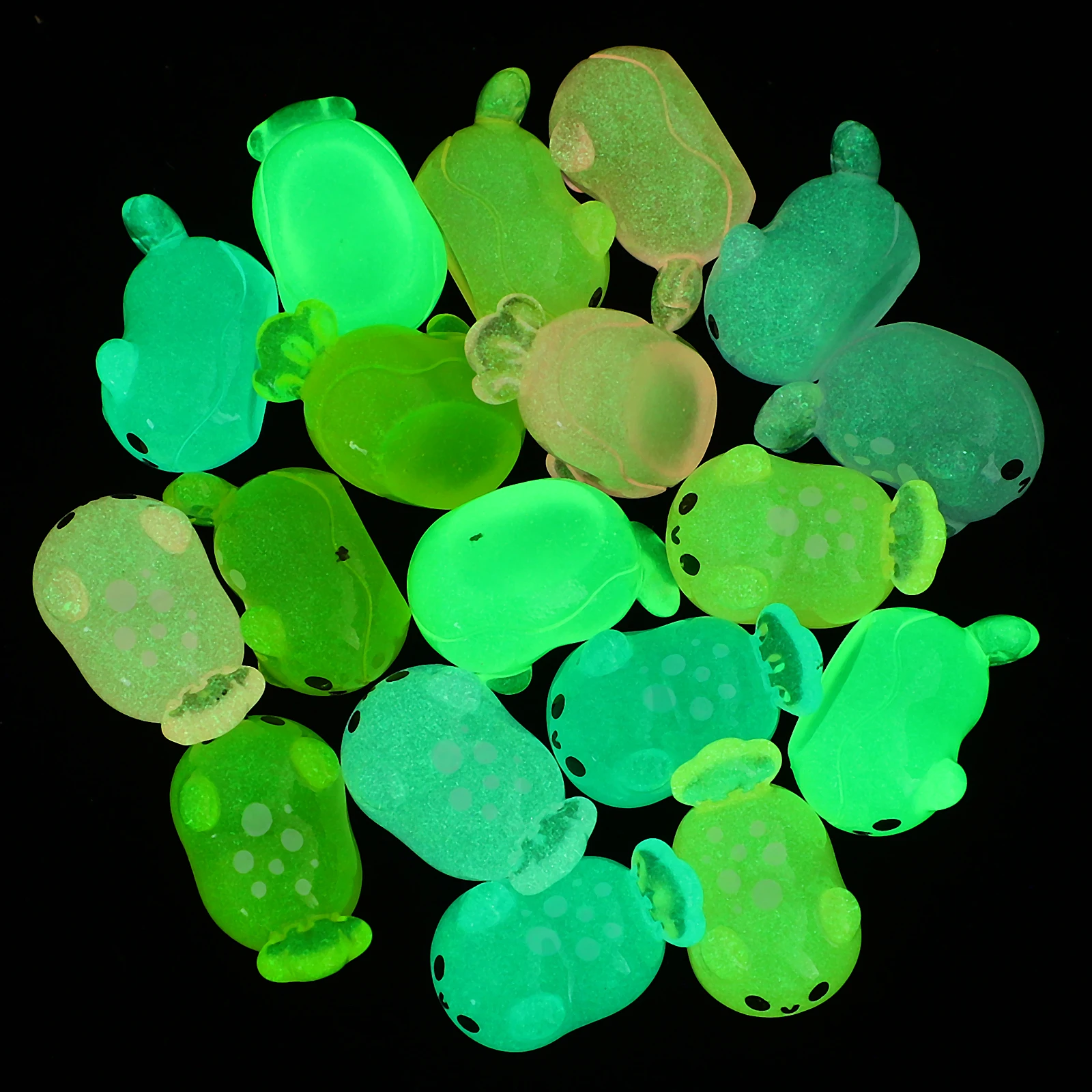 

18pcs Night Glow Mini Resin Ocean Animals Decor Figurines Bulk Tiny Vibrant Color DIY Accessories Desk Shelf Ornament