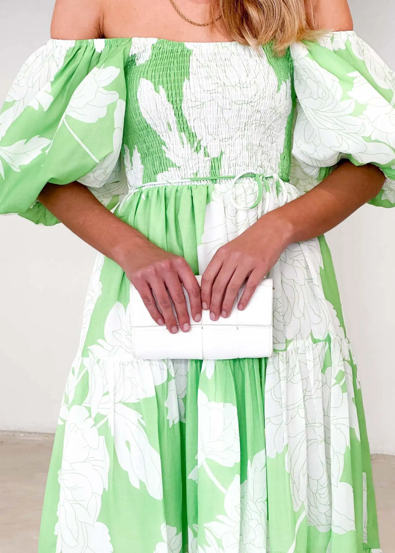 Abiti estivi con stampa floreale ritagliata con scollo a O Abiti eleganti da donna a maniche corte Abito casual a pieghe Abito lungo da spiaggia altalena