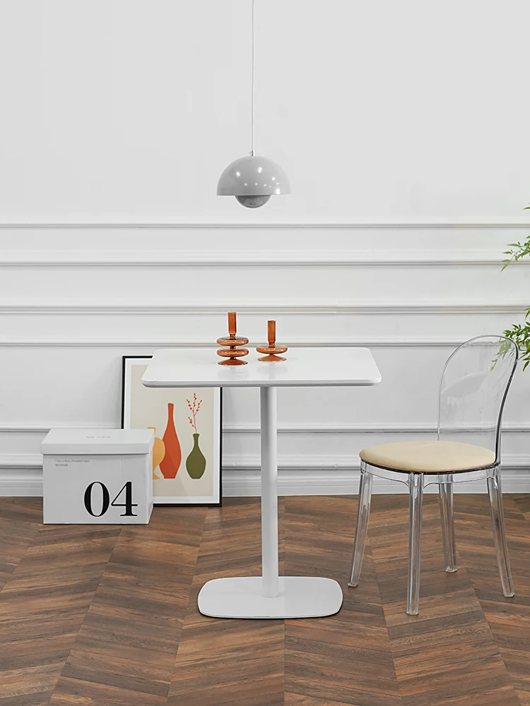 Solid wood small square table dining table household small apartment modern simple leisure negotiation table milk tea shop